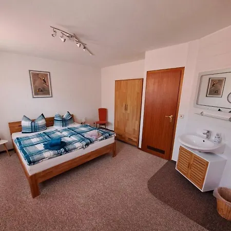 Haus Bergfried Sorgenfrei Buchen Apartment *